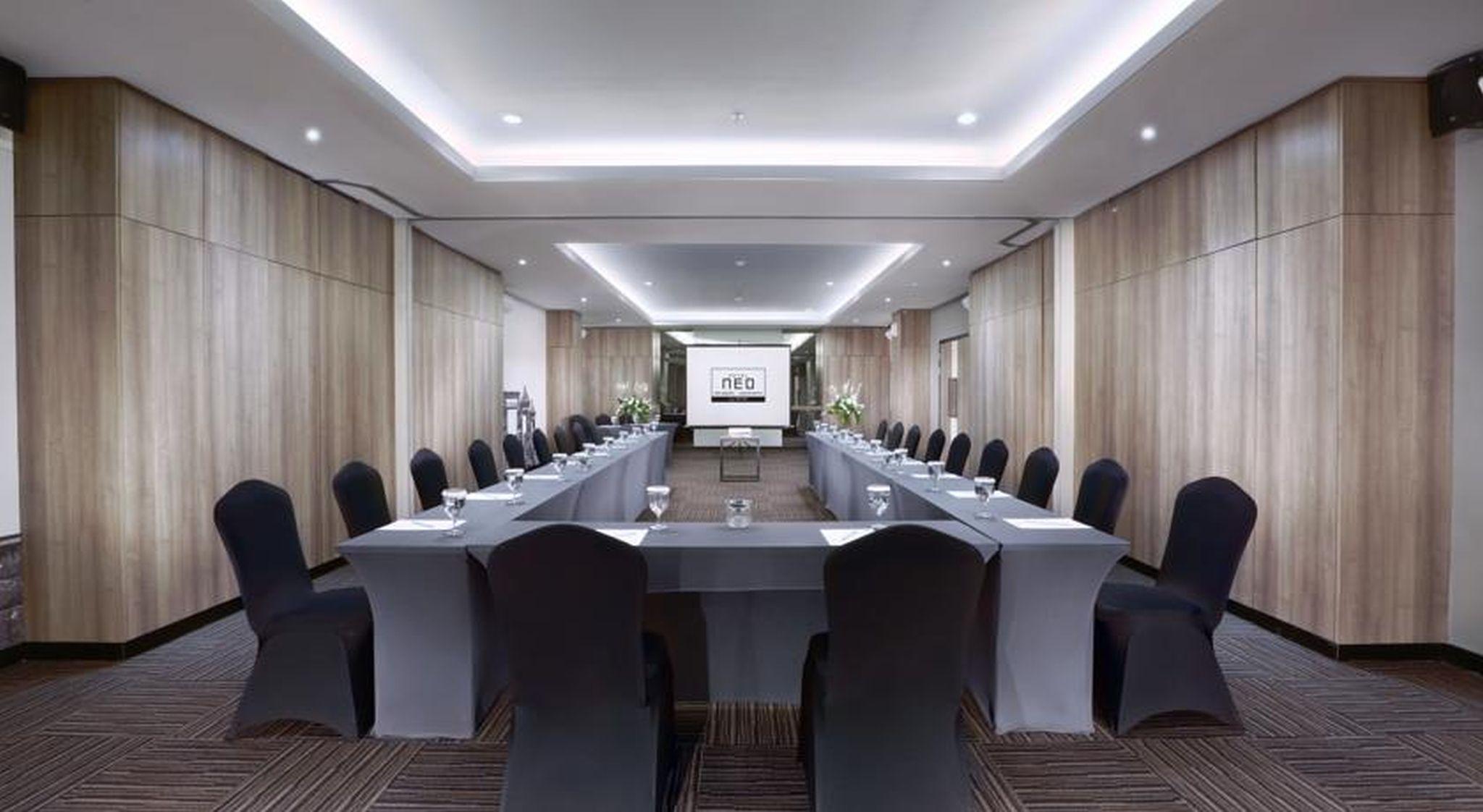 Hotel Neo Malioboro By Aston Γιογκιακάρτα Εξωτερικό φωτογραφία