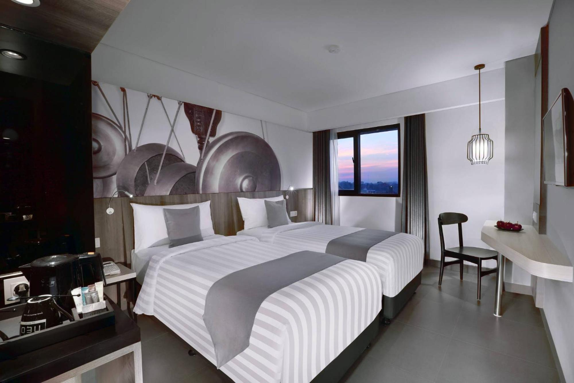 Hotel Neo Malioboro By Aston Γιογκιακάρτα Εξωτερικό φωτογραφία
