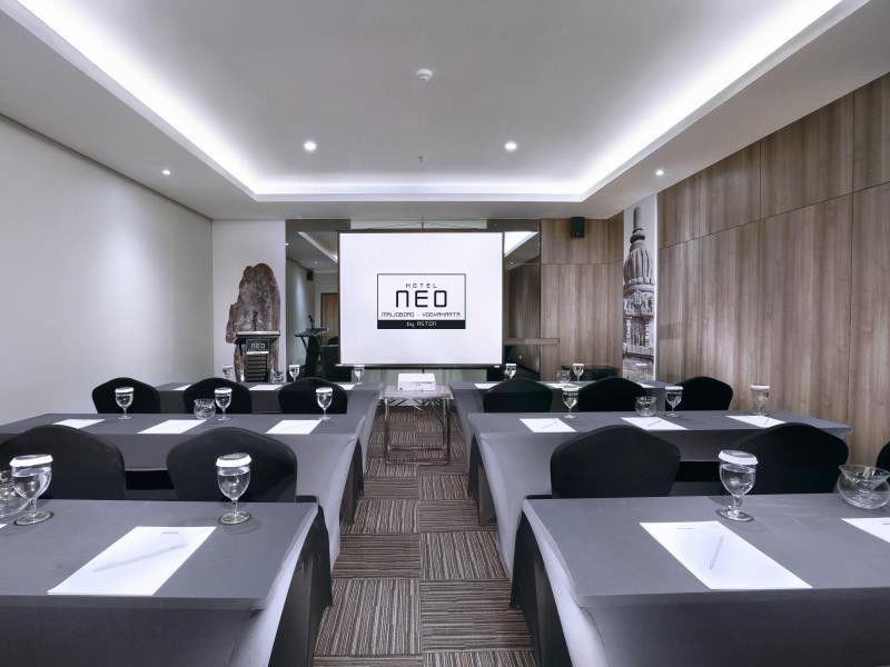 Hotel Neo Malioboro By Aston Γιογκιακάρτα Εξωτερικό φωτογραφία